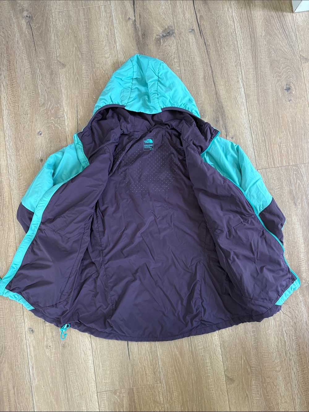 Women’s North Face Ventrix Hooded Jacket - Picture 4 of 16